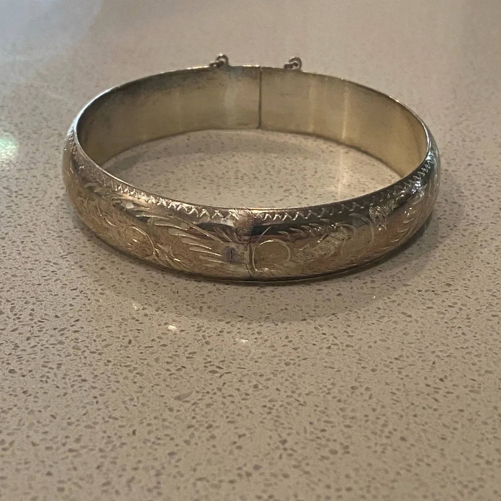 Vintage Sterling Silver Floral Bangle Bracelet Feminine Quiet Luxury - Picture 1 of 9